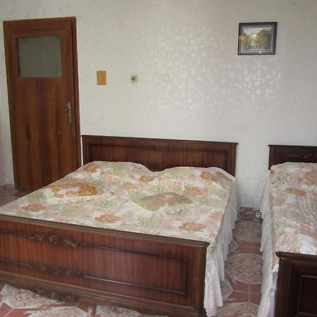 Central Guesthouse نيسيبار المظهر الخارجي الصورة