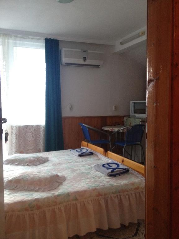 Central Guesthouse نيسيبار المظهر الخارجي الصورة