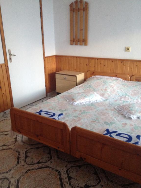 Central Guesthouse نيسيبار المظهر الخارجي الصورة