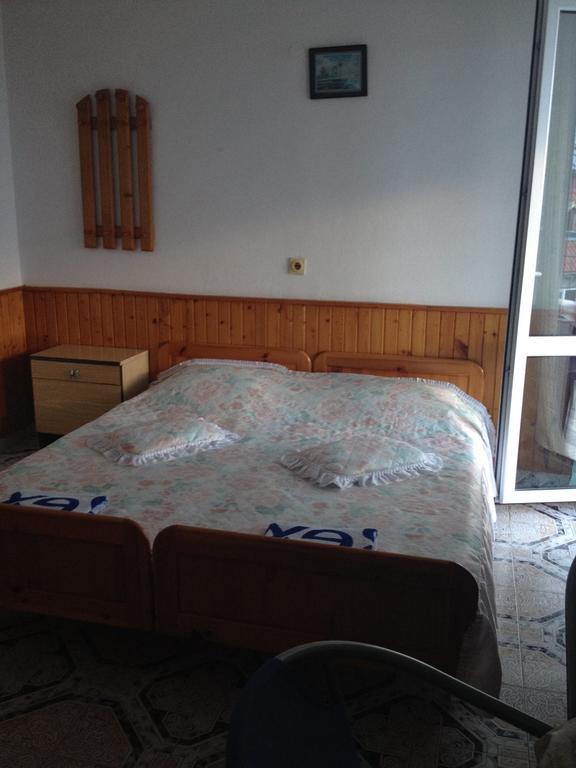Central Guesthouse نيسيبار المظهر الخارجي الصورة